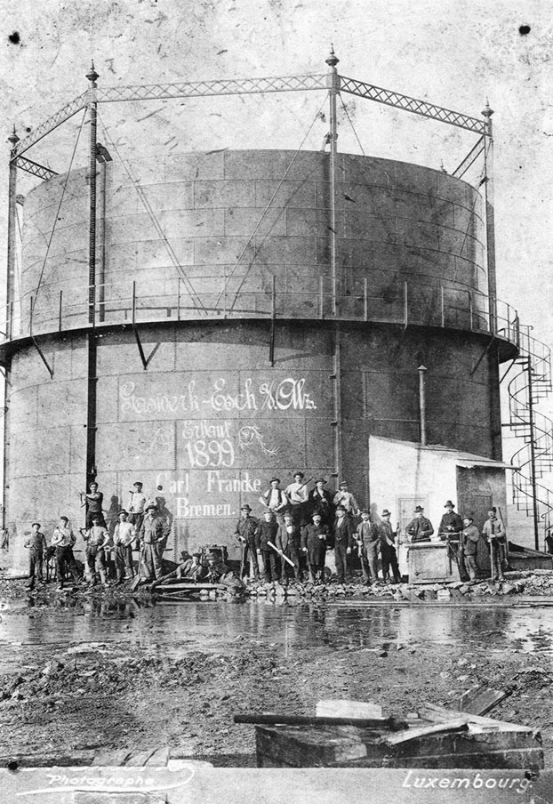 1915 - Esch-sur-Alzette (Lussemburgo) - Gruppo di emigranti umbri addetti alla officina del gas